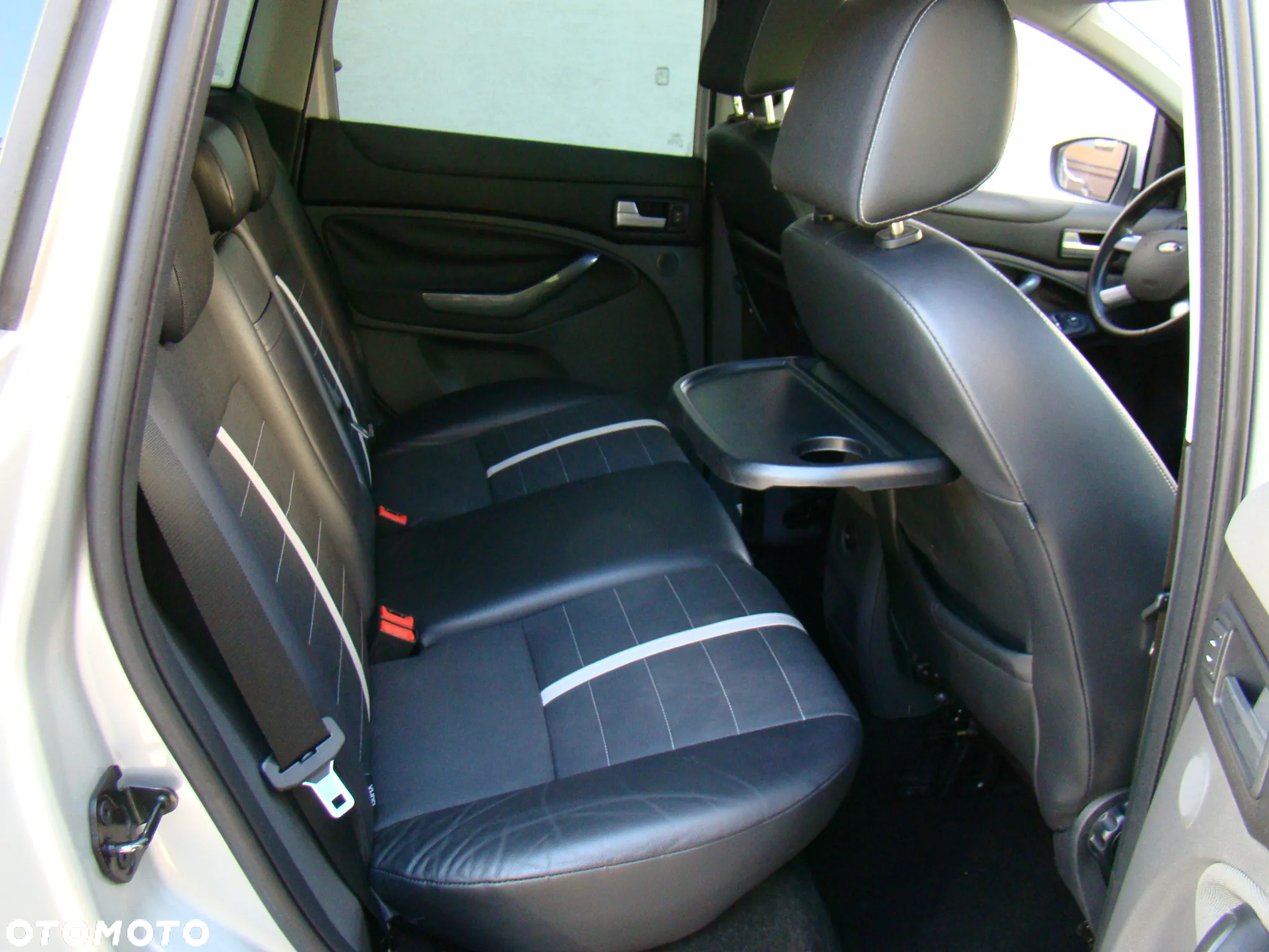 Ford Kuga 2.0 TDCi 4x4 Trend - 11