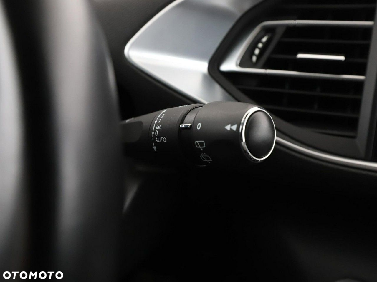 Peugeot 308 1.5 BlueHDi Allure S&S EAT6 - 34