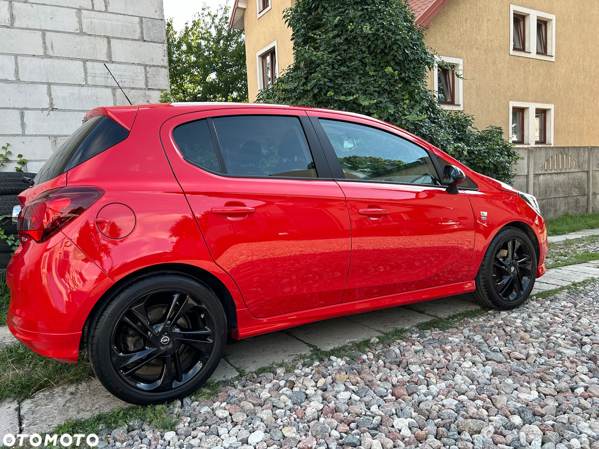 Opel Corsa 1.4 16V Edition 150 - 9