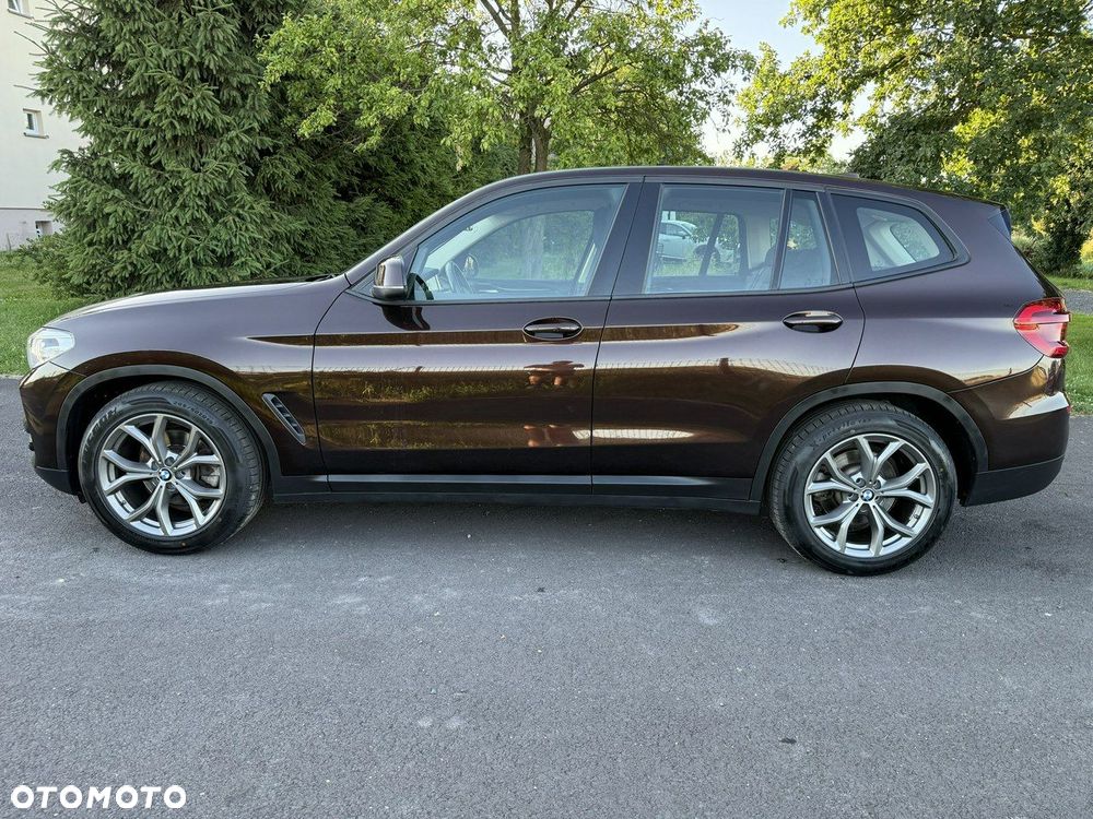 BMW X3 xDrive20i Advantage - 16