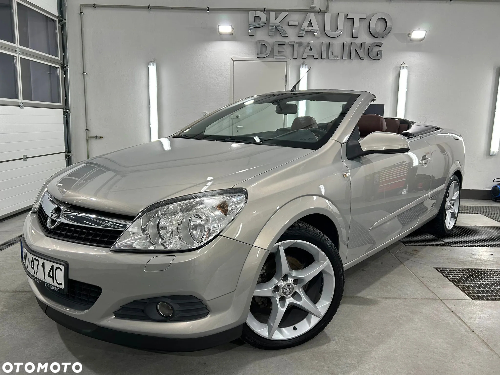 Opel Astra TwinTop 1.8 Cosmo - 14