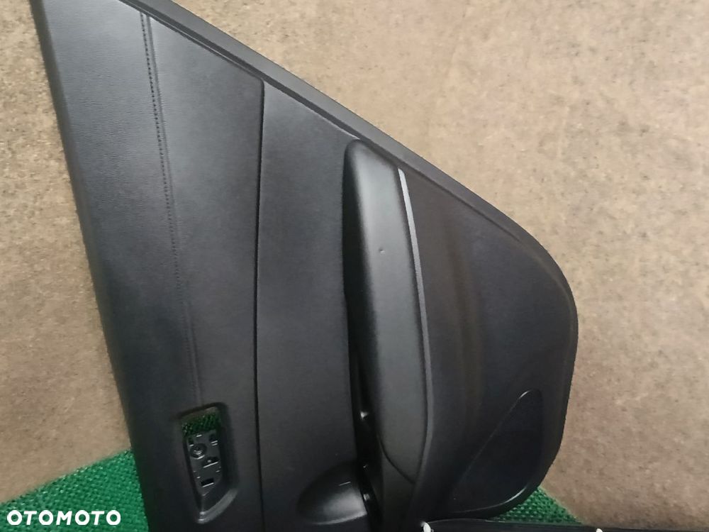 TOYOTA COROLLA CROSS od 2022r Fotele Kanapy Boczki - 8