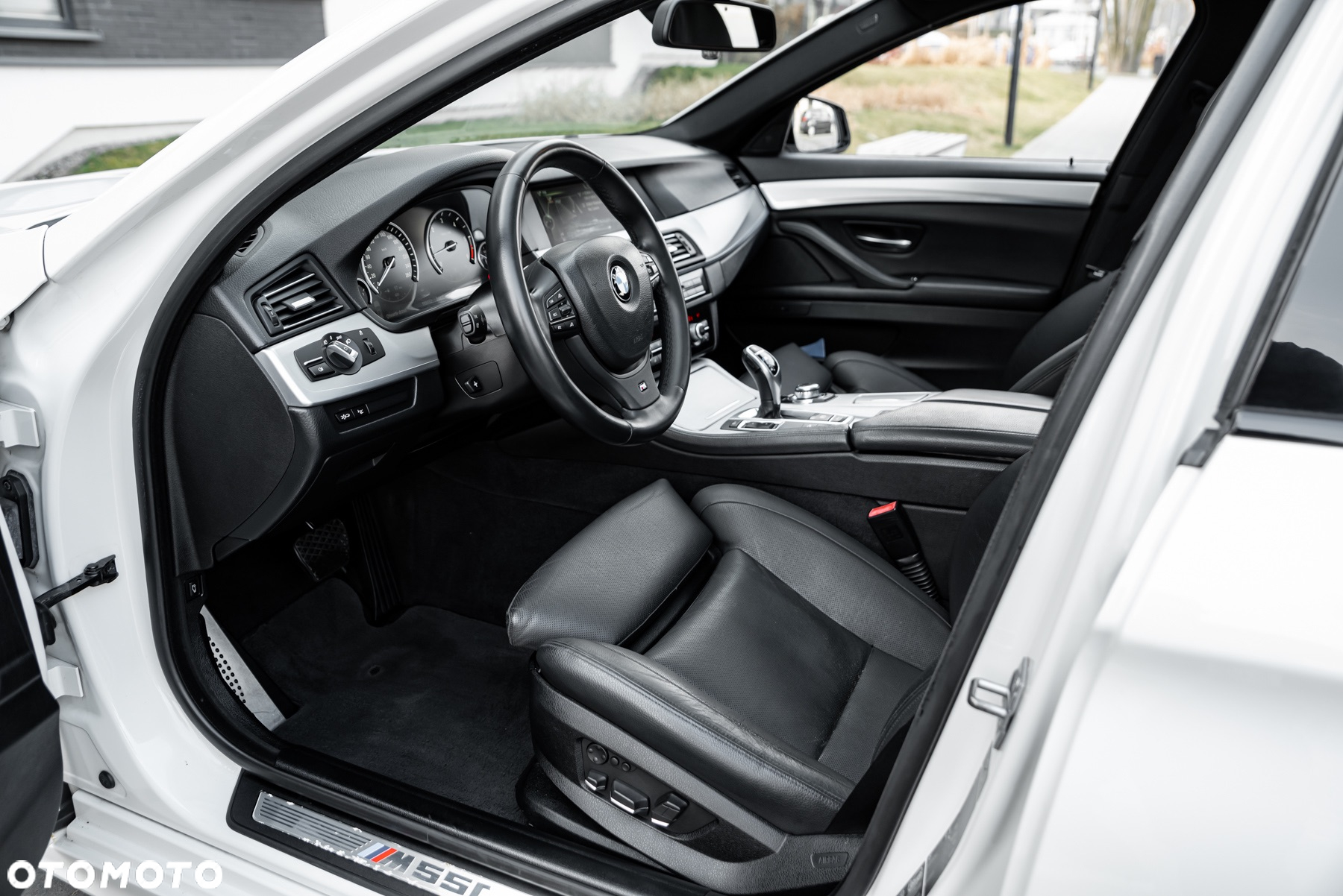 BMW Seria 5 M550d xDrive Touring Sport-Aut - 19