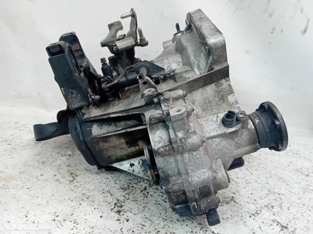 Caixa de velocidades manual VOLKSWAGEN Polo (9N) - 4