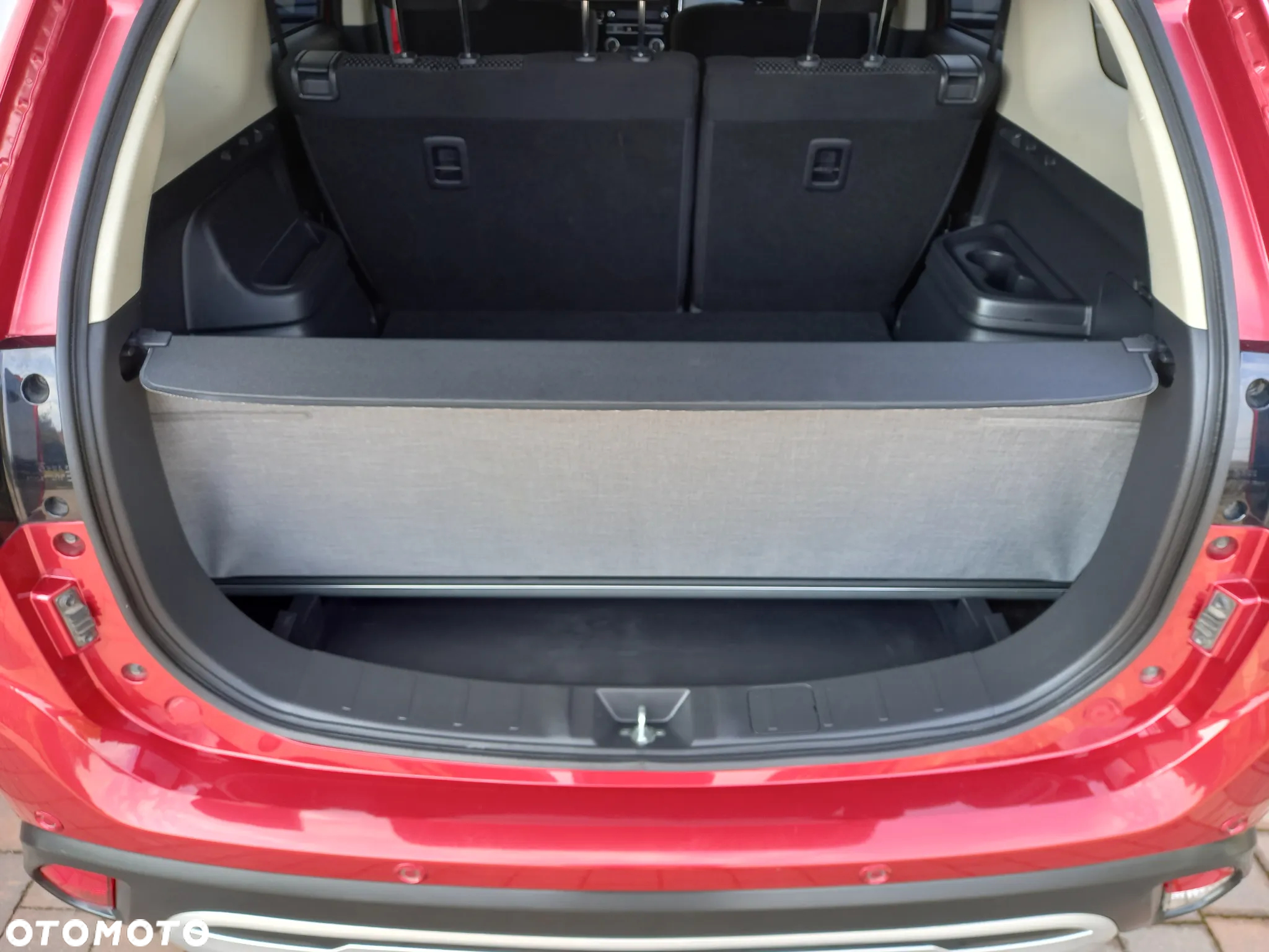 Mitsubishi Outlander 2.0 Intense Comfort 4WD CVT - 35