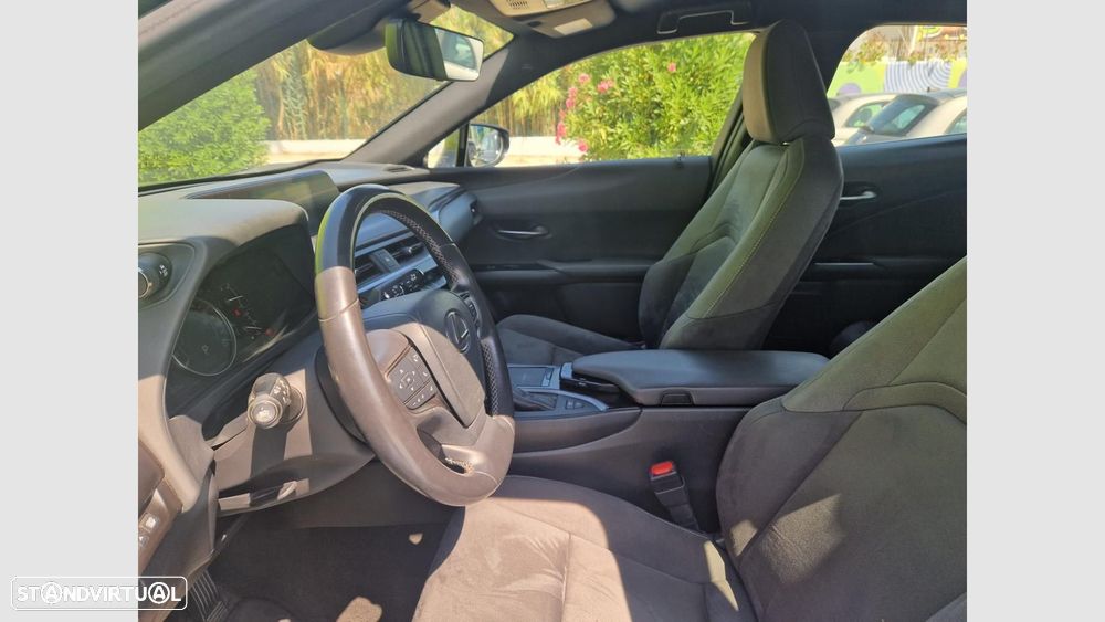 Lexus UX 250h Executive - 7