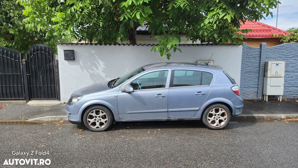 Opel Astra 1.7 CDTi Cosmo - 2
