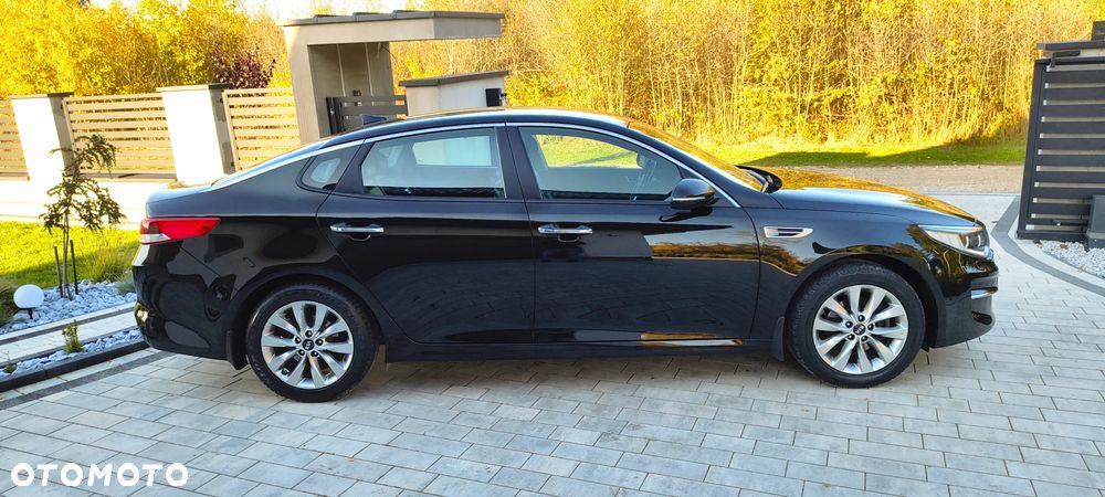 Kia Optima - 11
