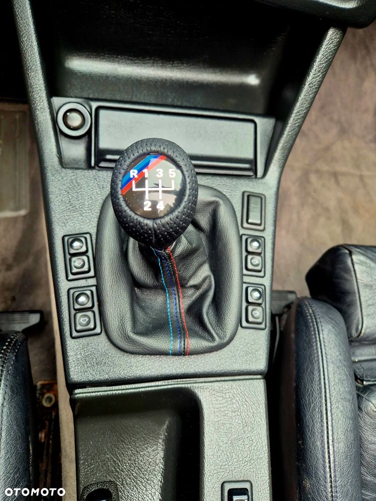 BMW Seria 3 320i - 22