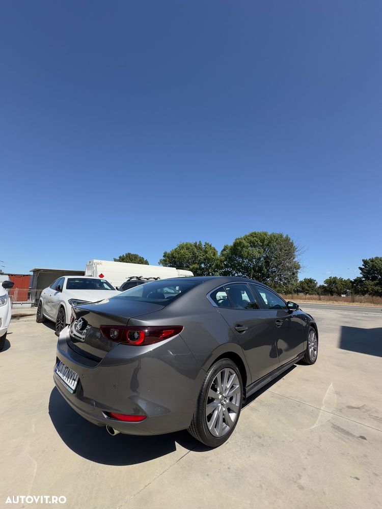 Mazda 3 e-Skyactiv G150 AT MHEV Exclusive-Line - 4