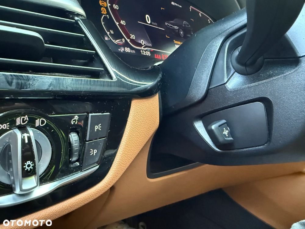 BMW Seria 5 530e iPerformance GPF Luxury Line sport - 23