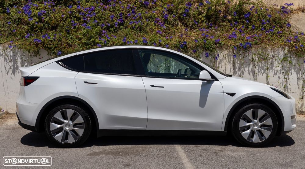 Tesla Model Y RWD - 6