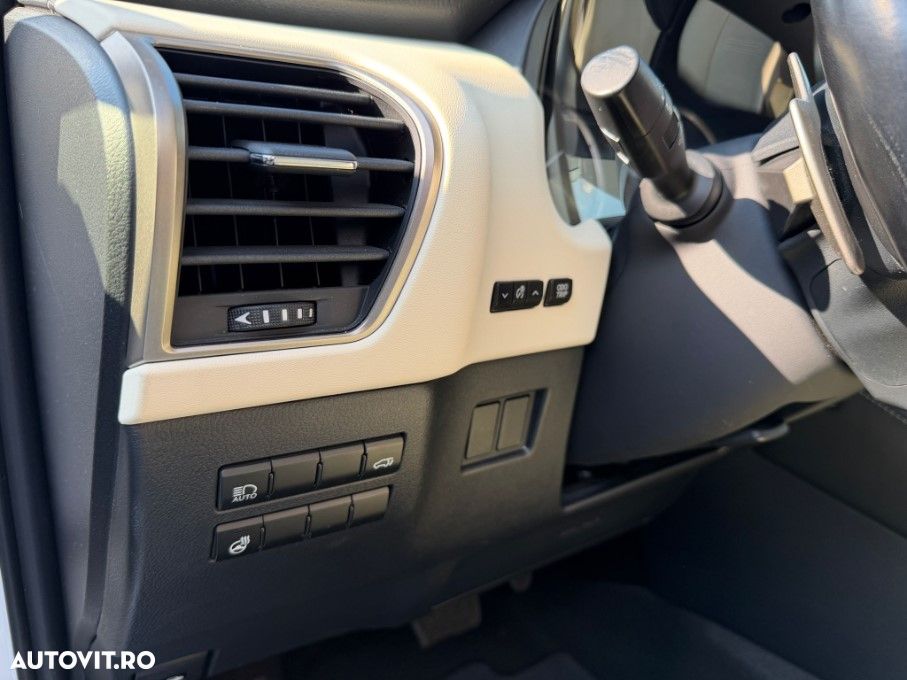 Lexus Seria NX 300h AWD Business - 15