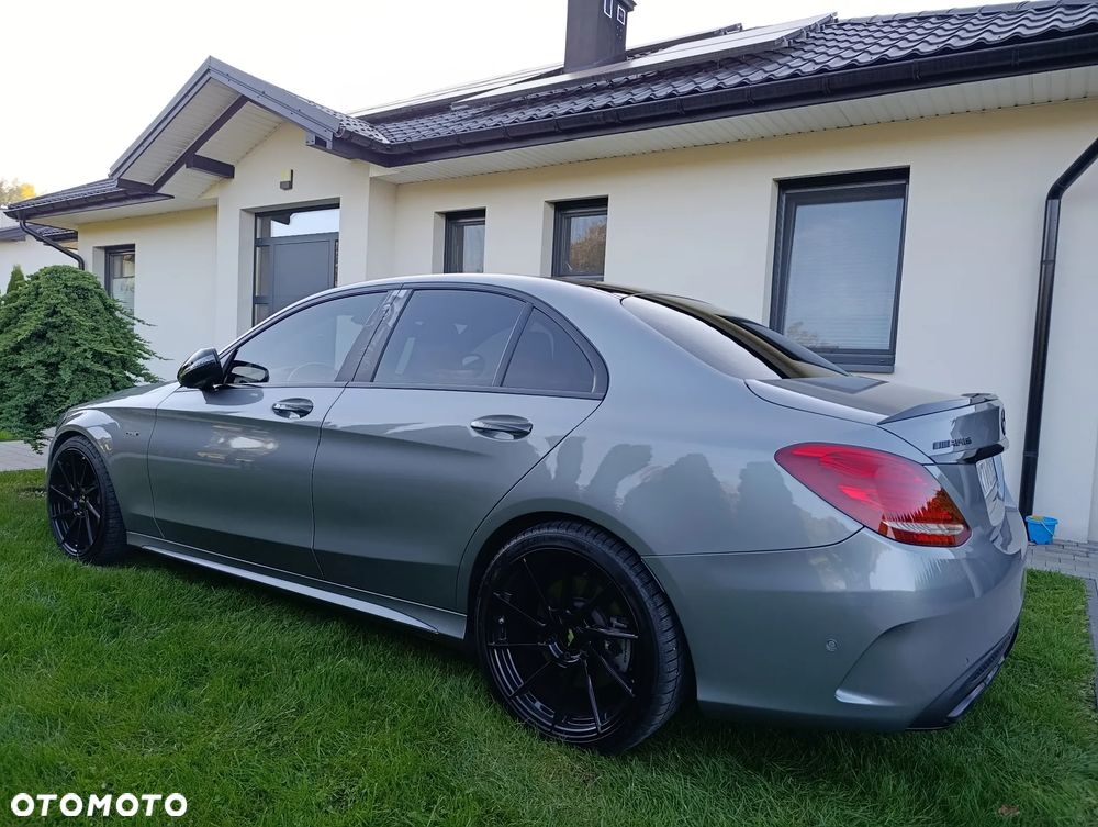 Mercedes-Benz Klasa C 450 AMG 4-Matic 7G-TRONIC - 30