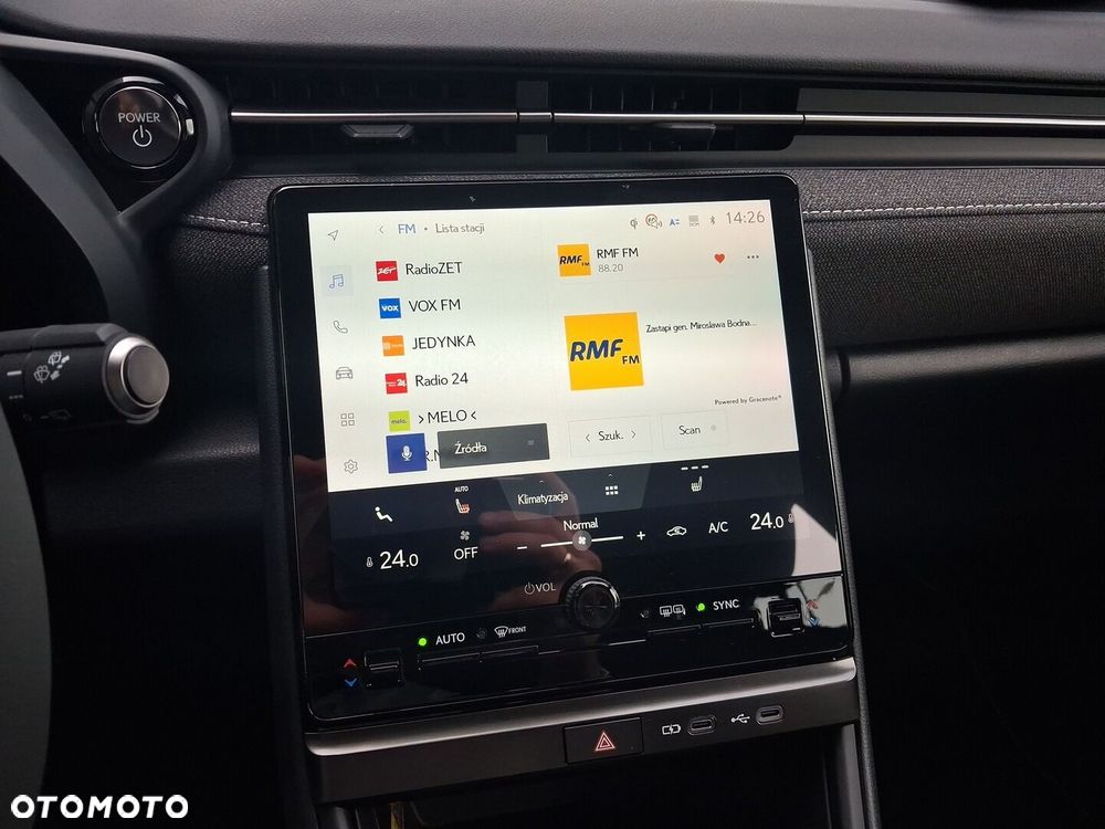 Lexus LBX 1.5 Hybrid - 18
