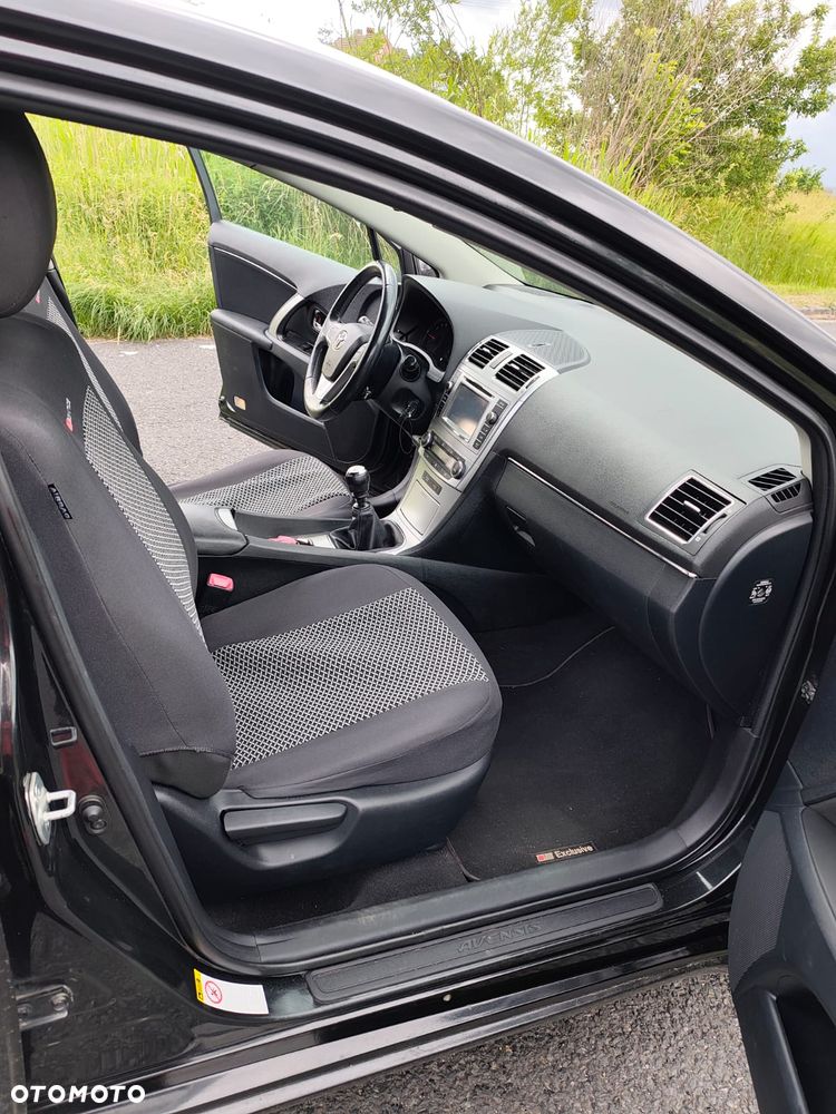Toyota Avensis 1.8 Comfort - 13
