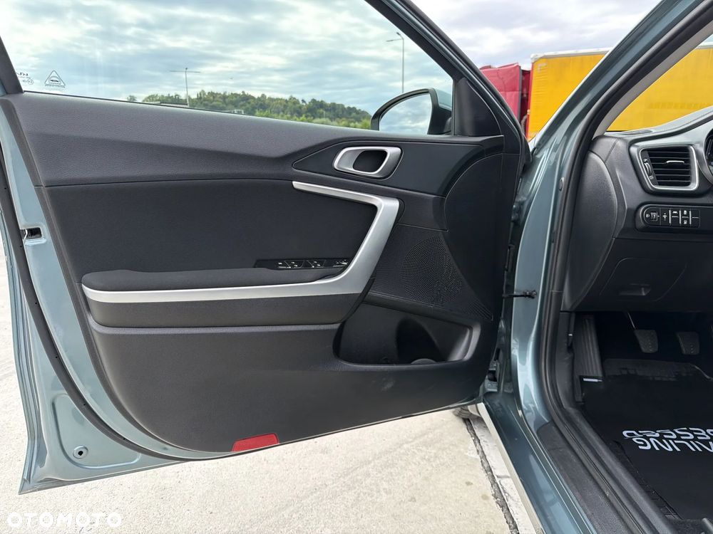 Kia Ceed 1.0 T-GDI M - 11