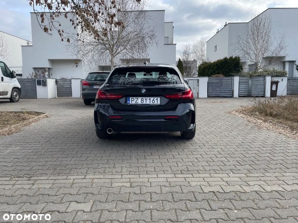 BMW Seria 1 118i M Sport Shadow - 12