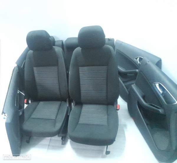 Banco / Bancos Mercedes-Benz A-Class (W176) - 1