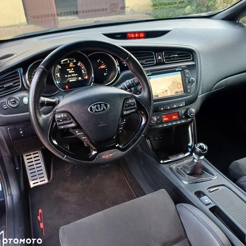 Kia Ceed - 7