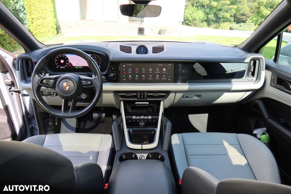 Porsche Cayenne Coupe - 18