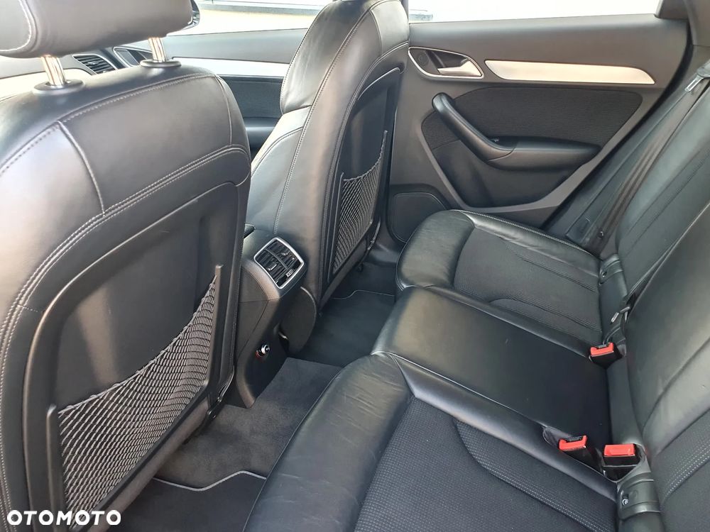 Audi Q3 35 TDI Quattro S tronic S line - 20