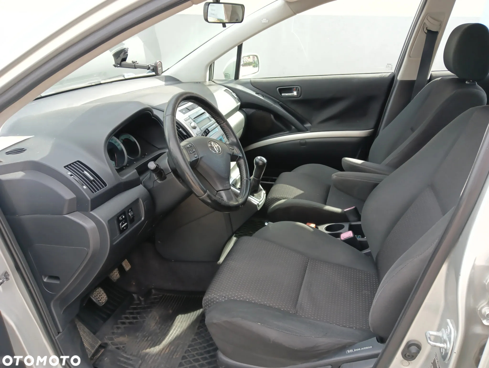 Toyota Corolla Verso 2.2 D-4D Gold + 7os - 5