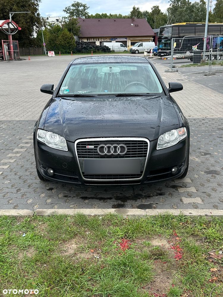 Audi A4 - 1