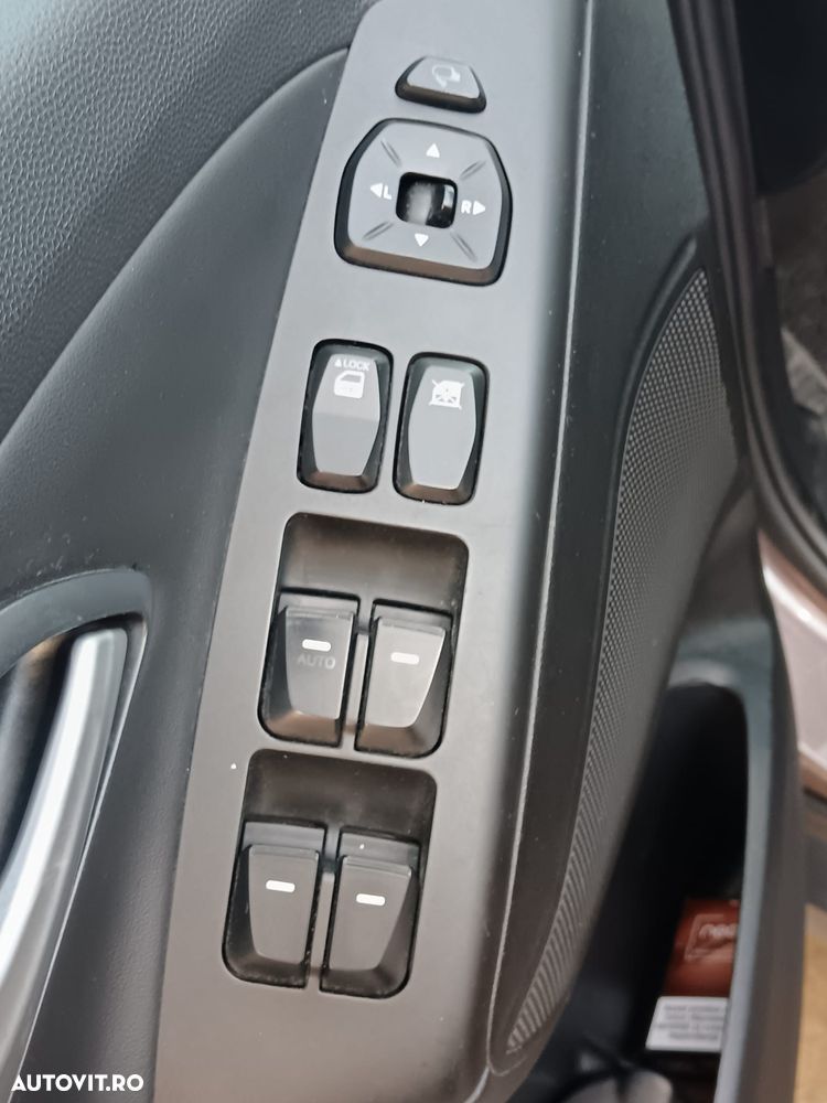 Hyundai ix35 2.0 CRDI 4WD Automatik Style - 15