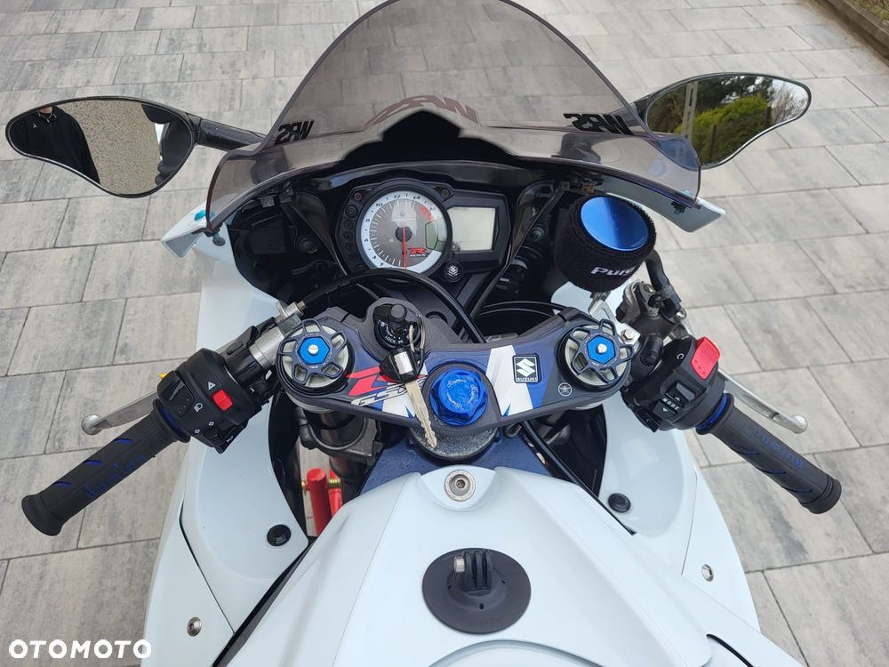 Suzuki GSX-R - 17