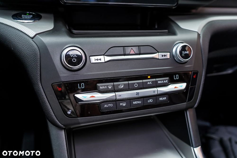Ford Explorer - 21