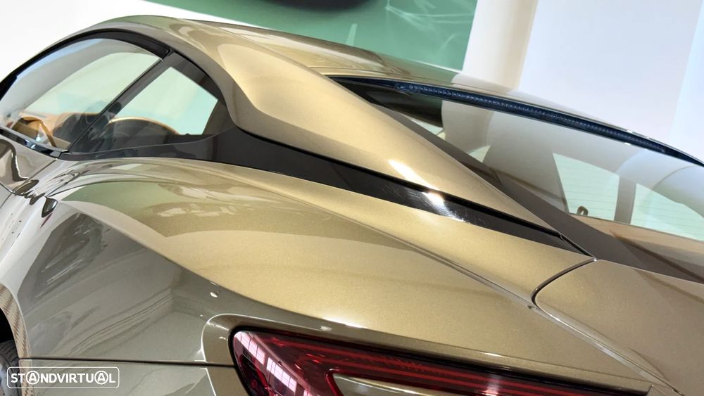 Aston Martin DB11 Coupé - 6