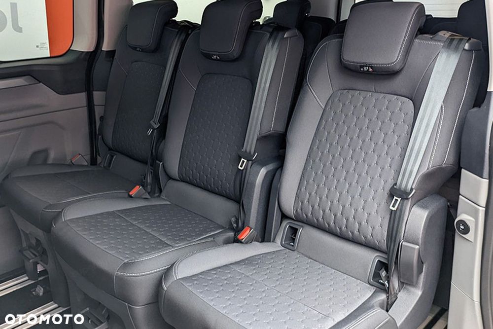 Ford Tourneo Custom - 8