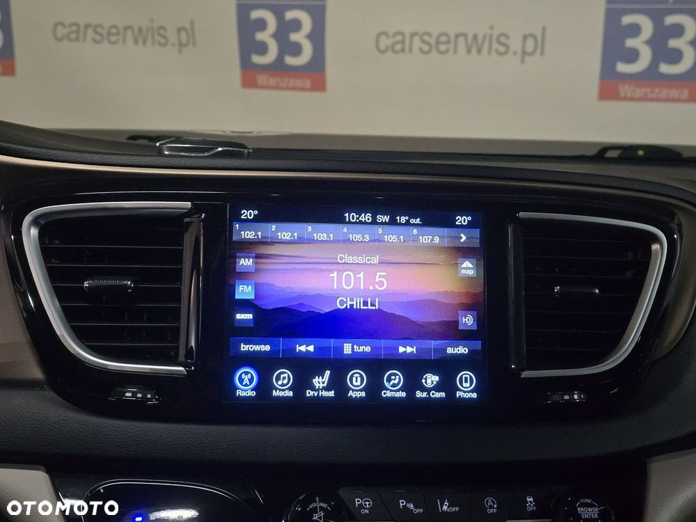 Chrysler Pacifica - 29