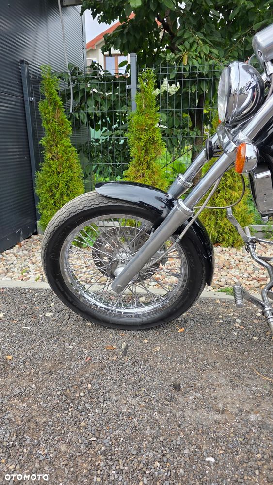 Suzuki Intruder - 15