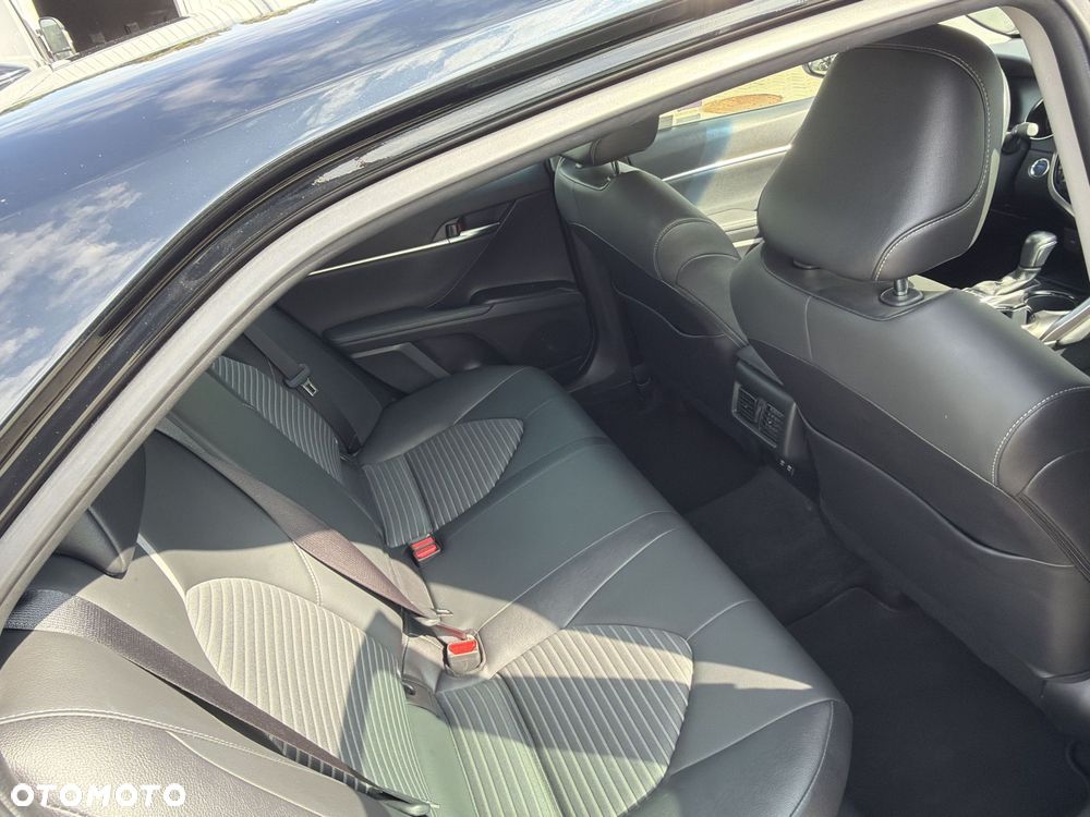 Toyota Camry 2.5 Hybrid Prestige CVT - 8