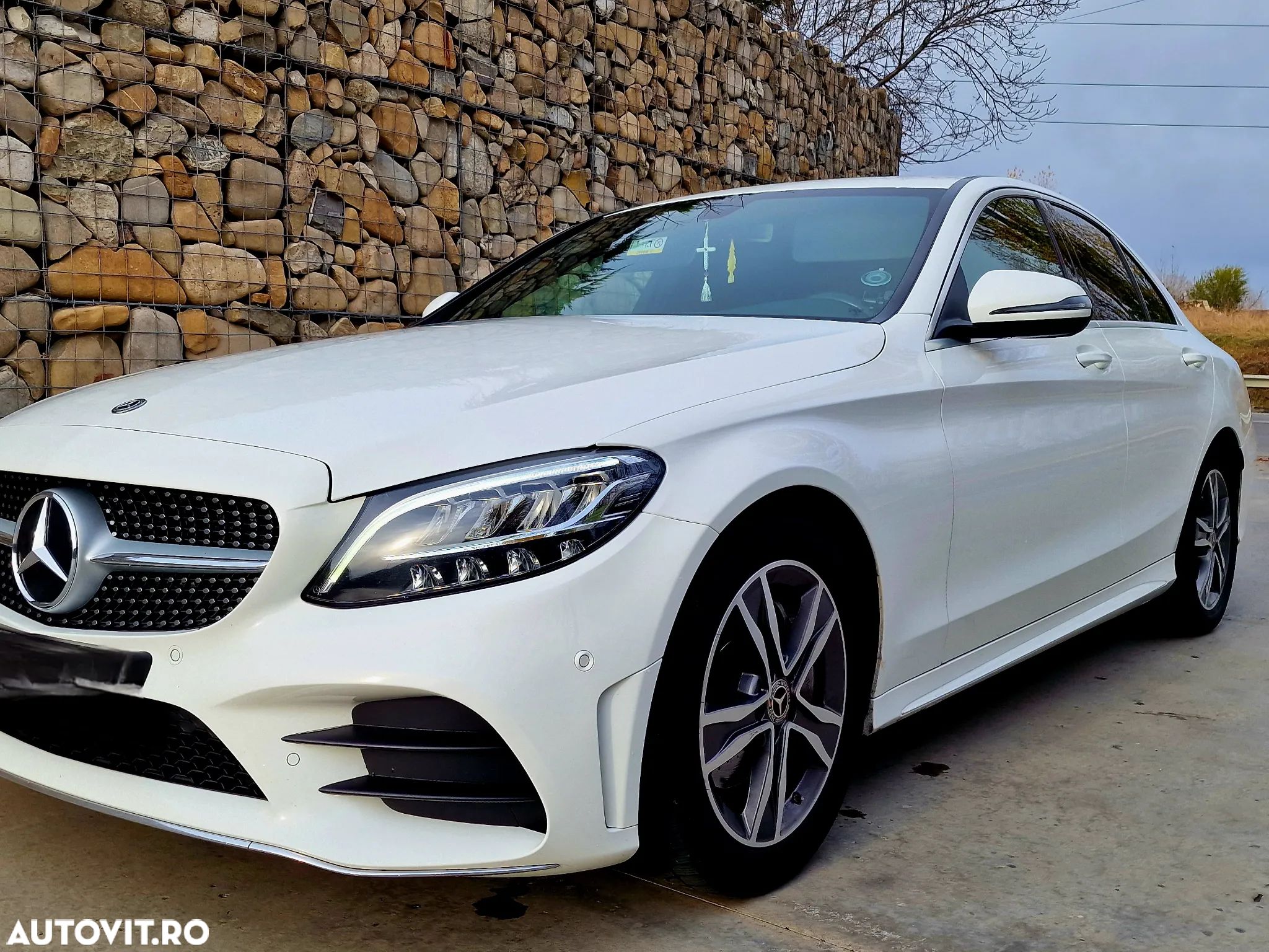 Mercedes-Benz C 220 d 9G-TRONIC AMG Line - 1