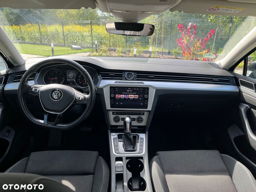 Volkswagen Passat 2.0 TDI Elegance DSG - 10