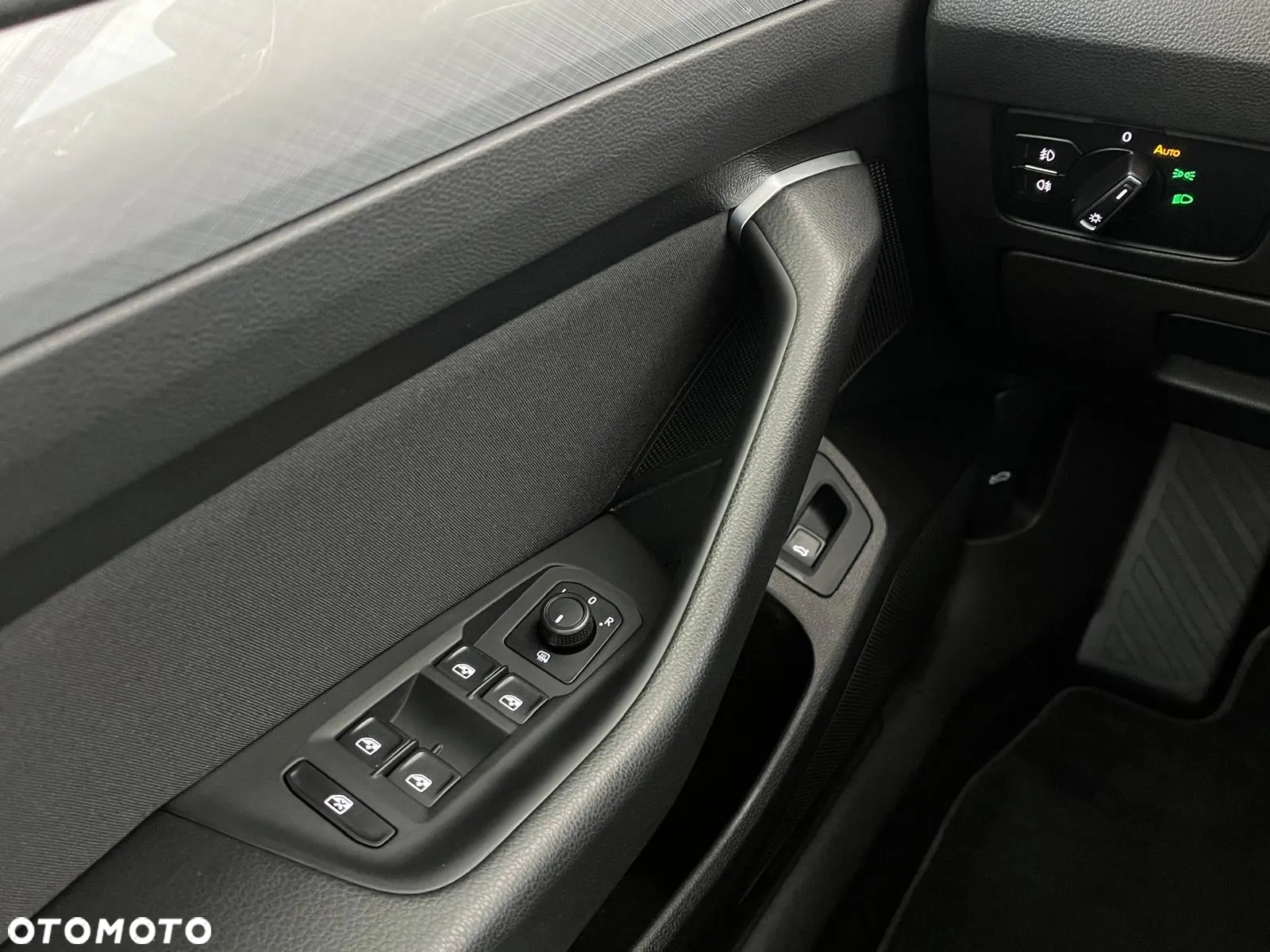Volkswagen Passat 2.0 TDI EVO Business - 15