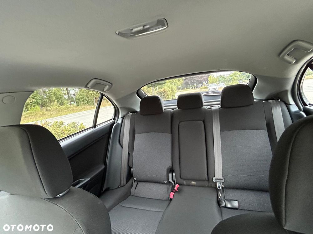 Mitsubishi Lancer - 22