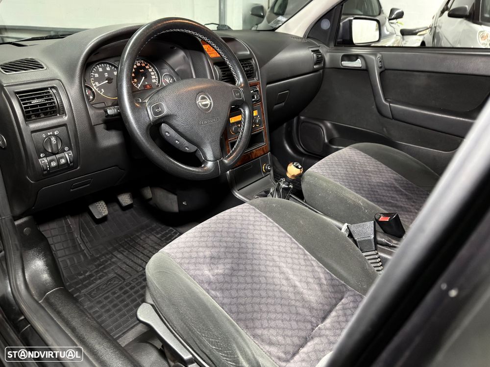 Opel Astra 1.4 Sport - 13