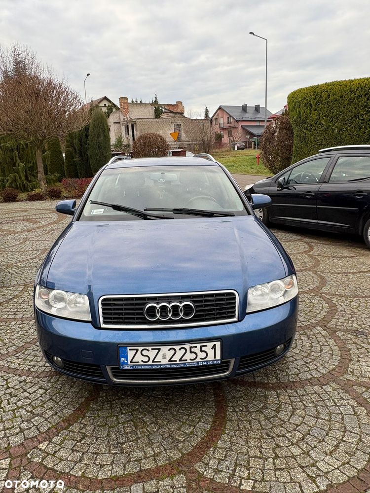 Audi A4 Avant - 4