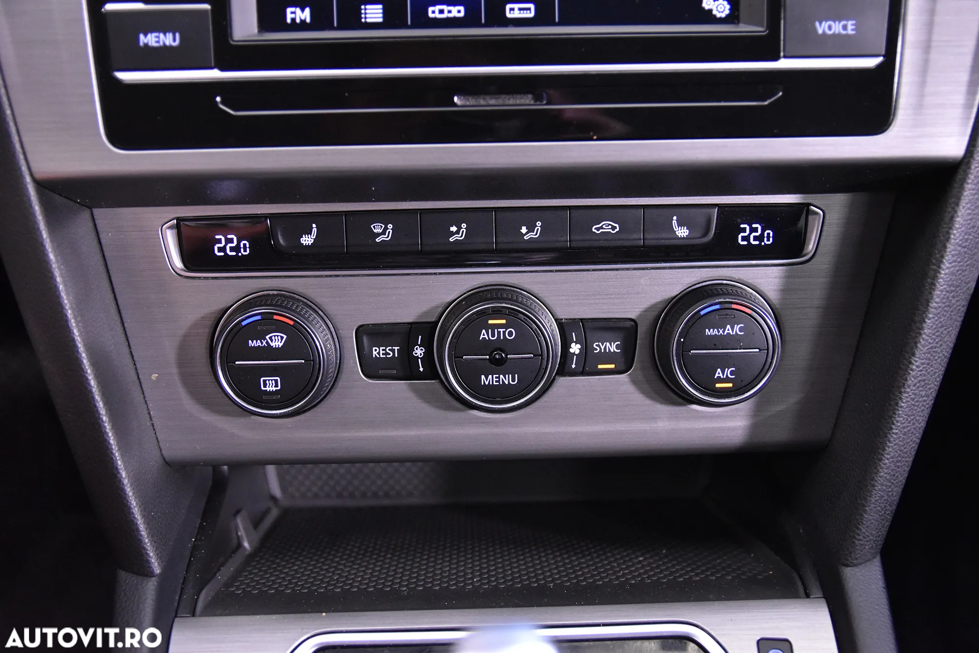 Volkswagen Passat - 17