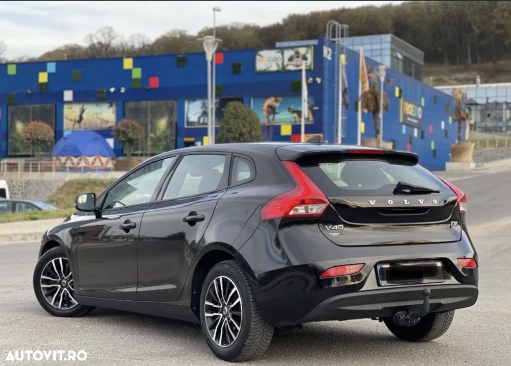 Volvo V40 D2 Aut. Momentum - 3