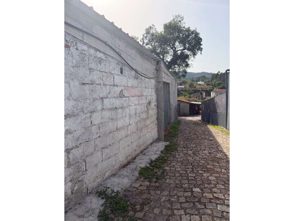 Moradia Térrea T1 para Restauro em Bustelo, Recarei - Grande imagem: 3/16