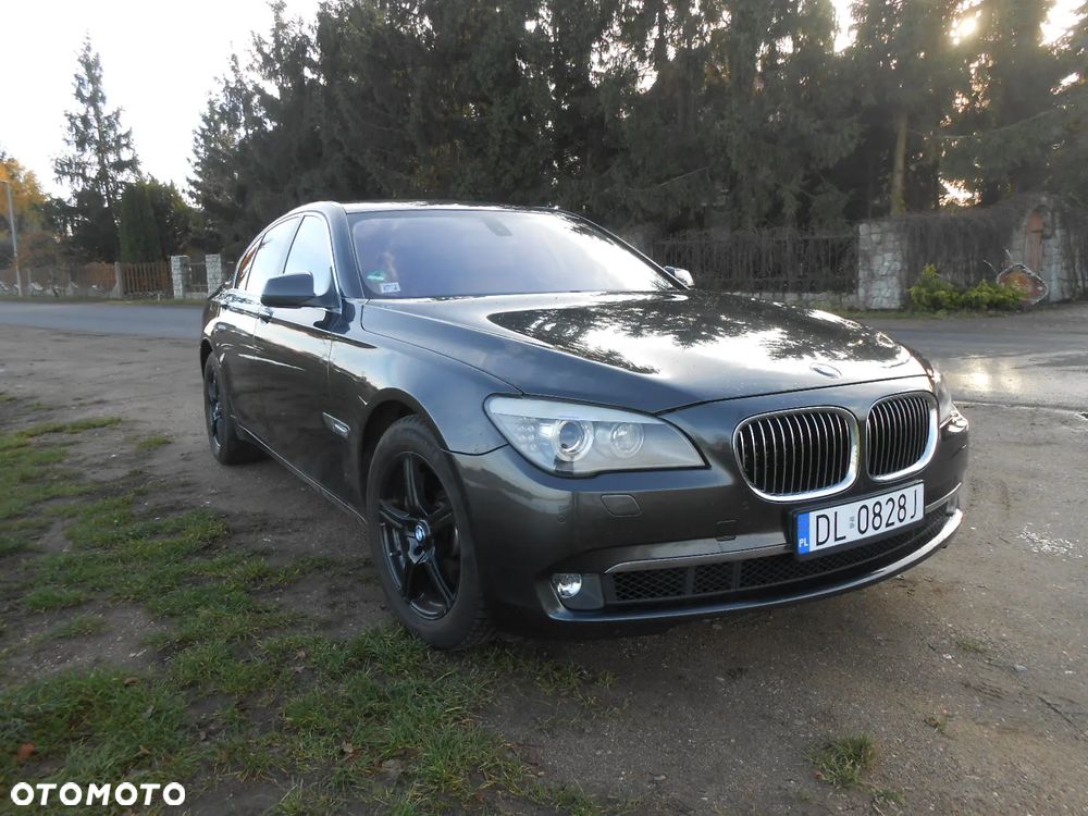 BMW Seria 7 750Li Edition Exclusive - 1