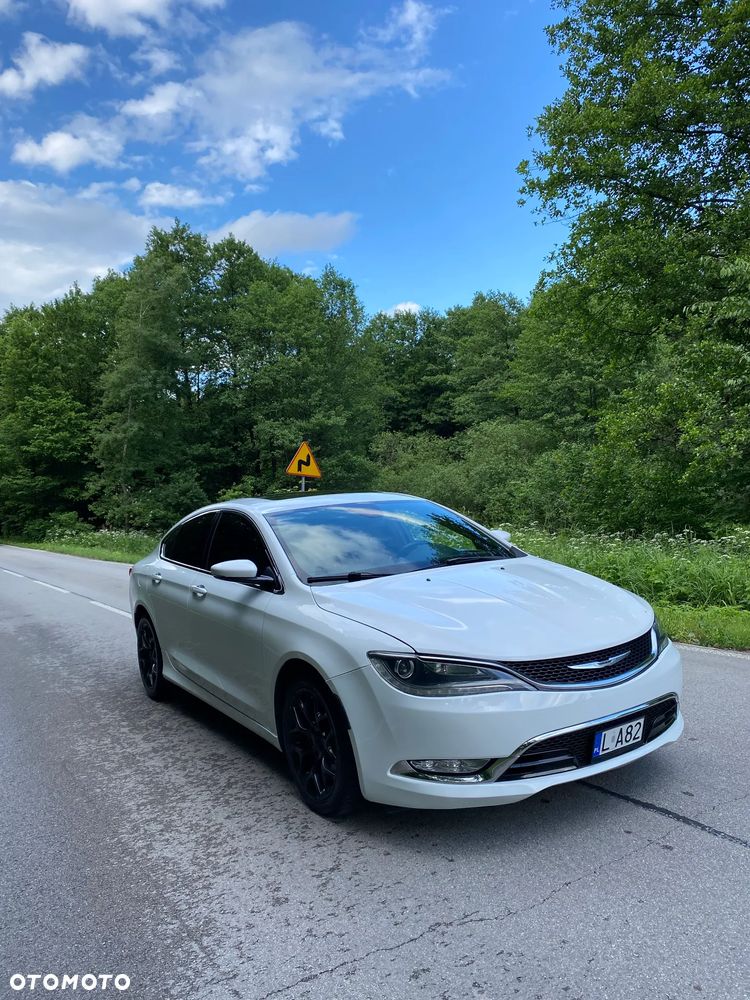 Chrysler 200 - 8