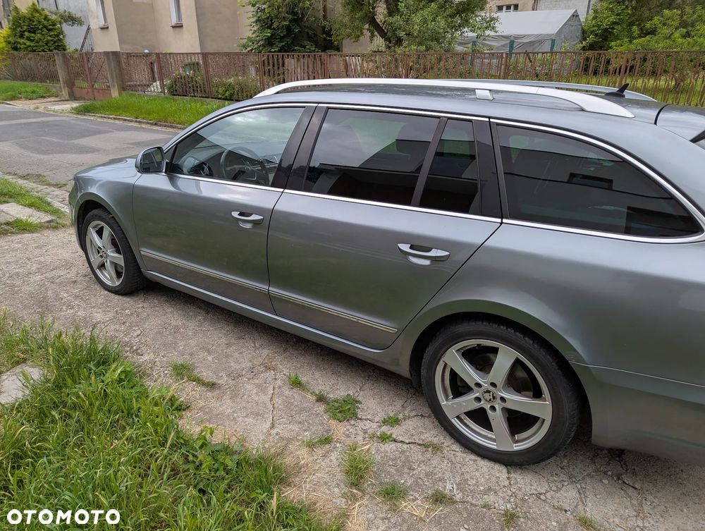 Skoda Superb 1.8 TSI Elegance DSG - 6