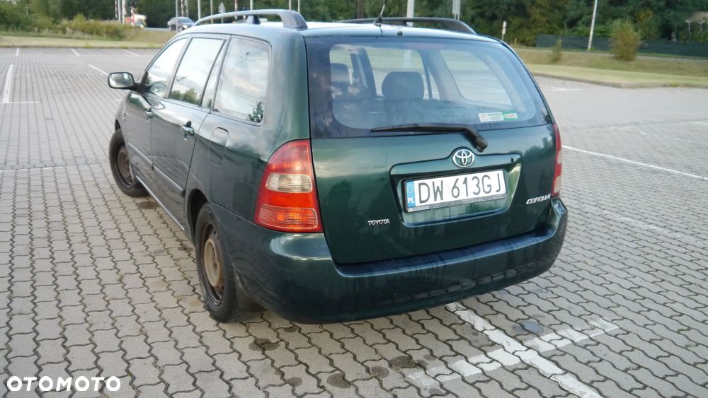 Toyota Corolla - 4