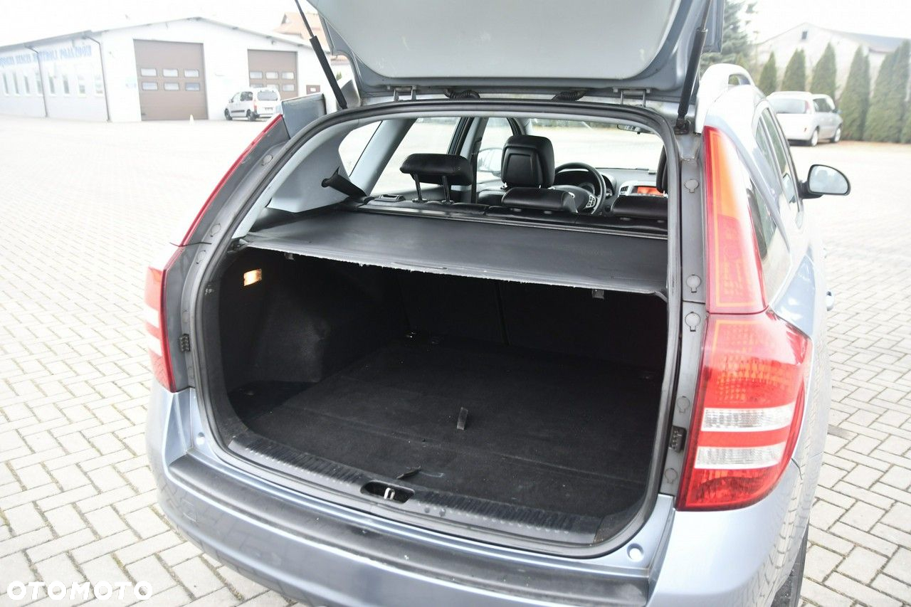 Kia Ceed - 15